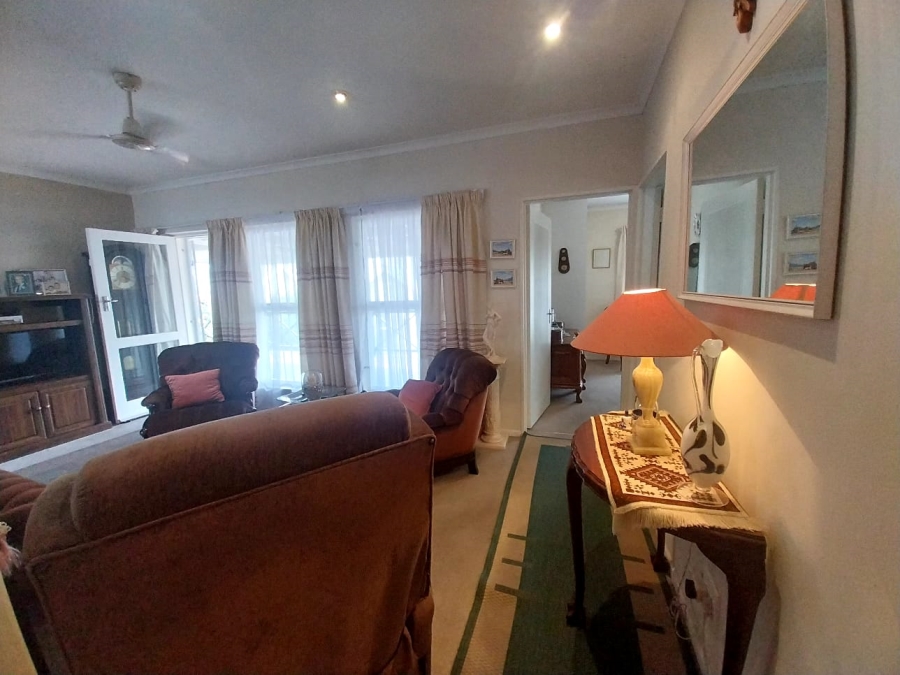 2 Bedroom Property for Sale in Langerug Western Cape